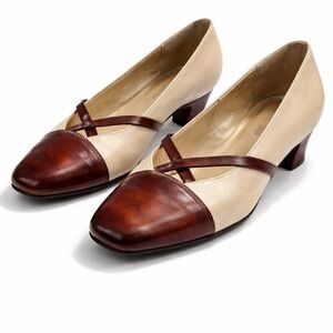 Vintage California Magdesians Two Tone Leather Pumps 6M Mary Jane Toe Low Heel